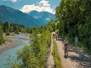 Courants d'Air, VOTRE CAMP DE BASE CET ETE : PRAZ DE LYS SOMMAND EN HAUTE-SAVOIE
