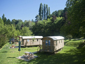 Courants d'Air, LE ROUTARD & HUTTOPIA S'ASSOCIENT ET LANCE UN NOUVEAU GUIDE « HUTTOPIA, DESTINATIONS NATURE »
