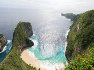 Courants d'Air, LES PLUS BELLES PLAGES ET ÎLES D'INDONÉSIE
