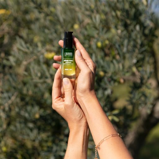 L'HUILE D'OLIVE, L'OR VERT DE LA COSMETIQUE