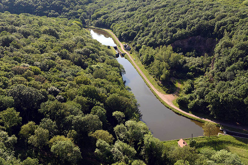 10 CHOSES À SAVOIR SUR LE CANAL DU NIVERNAIS