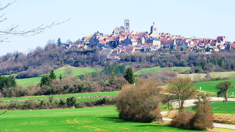 ÉTIENNE HADJU SUR LA COLLINE ÉTERNELLE