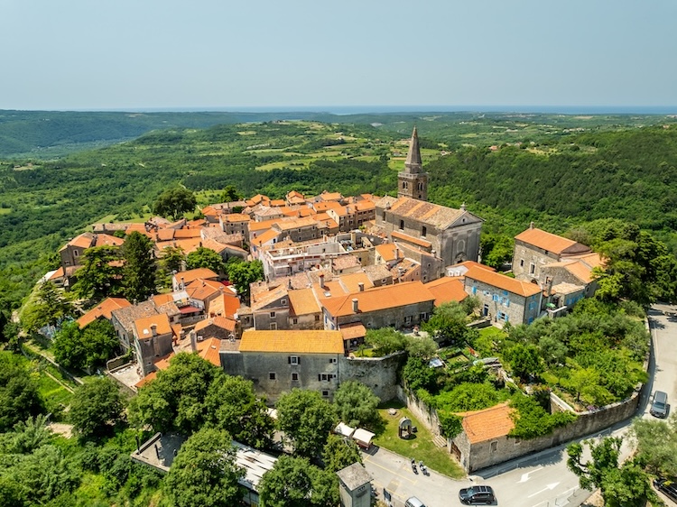 Courants d'Air, LA CROATIE : SUCCÈS TOURISTIQUE EN 2024 ET PROJETS AMBITIEUX POUR 2025