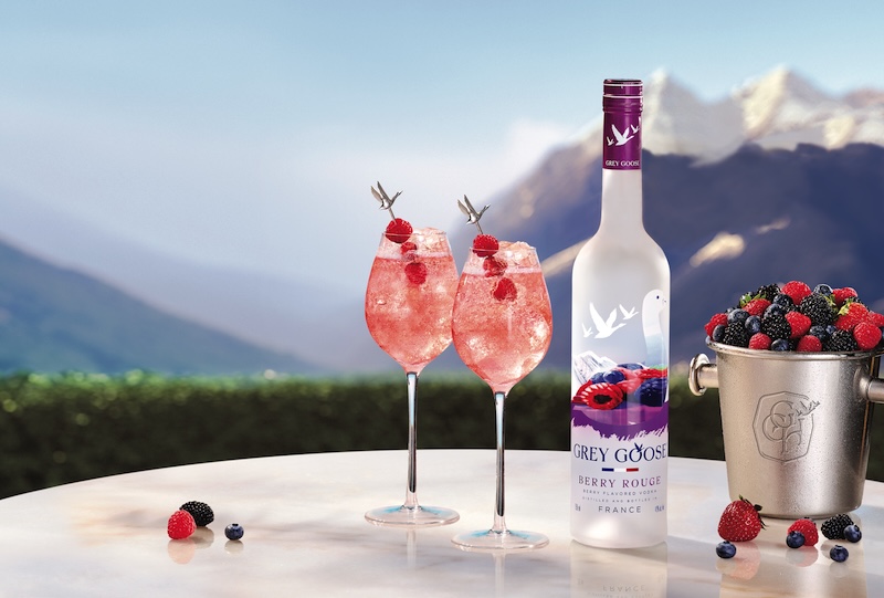 GREY GOOSE BERRY ROUGE : QUAND LA VODKA FRAN&Ccedil;AISE D'EXCEPTION S'HABILLE DE FRUITS ROUGES