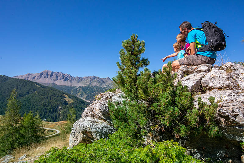 BALADE EN FAMILLE À VARS, BÉBÉ PART EN VADROUILLE