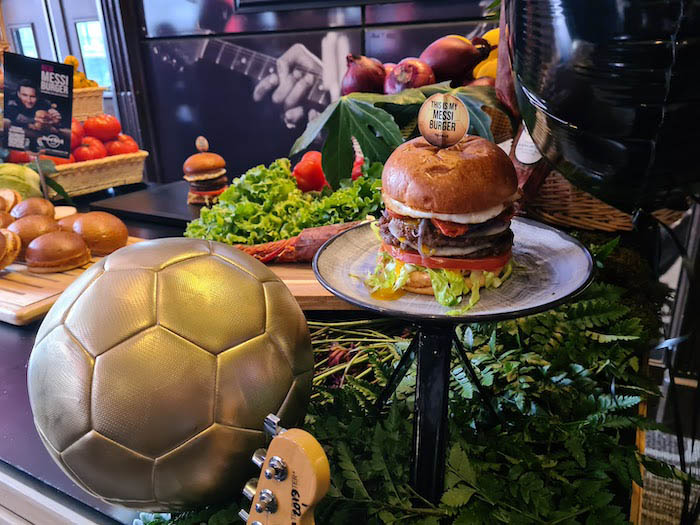 HARD ROCK CAFE LANCE SON NOUVEAU BURGER INSPIRÉ PAR SON AMBASSADEUR LIONEL MESSI