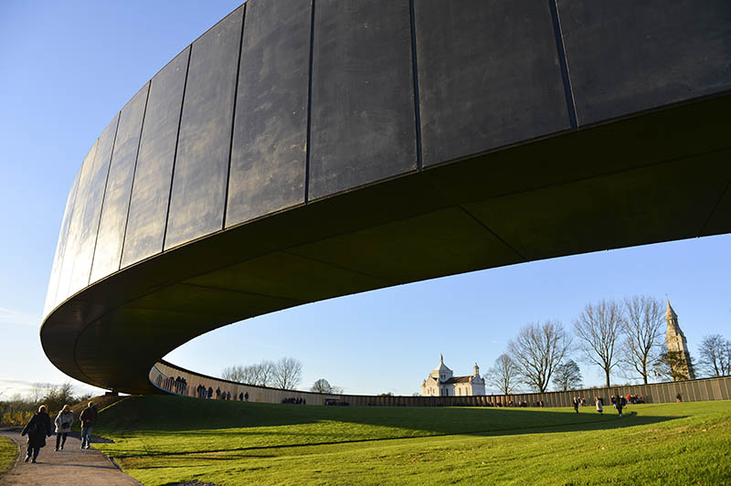 AUTOUR DU LOUVRE-LENS, UNE MINE D'ATOUTS