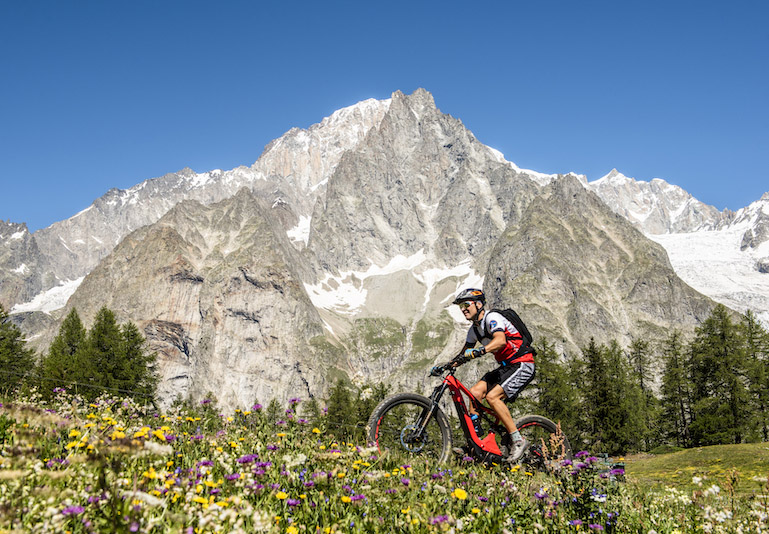 COURMAYEUR MONT BLANC, LA DESTINATION IDÉALE POUR UN ÉTÉ À LA MONTAGNE