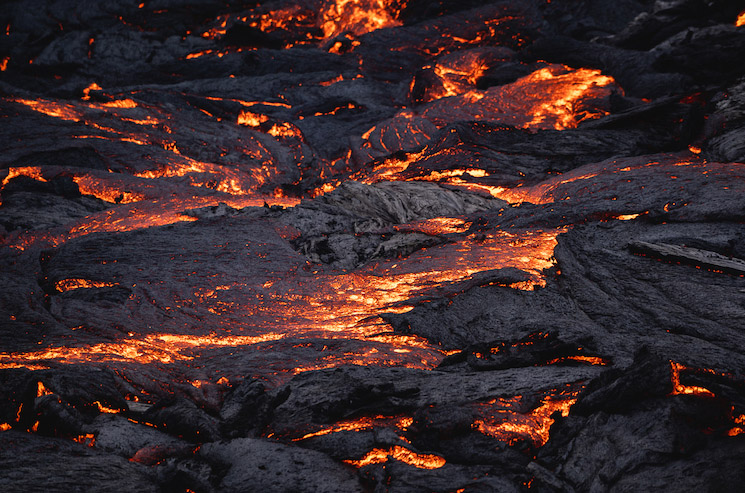 NOUVELLE ÉRUPTION VOLCANIQUE EN ISLANDE 